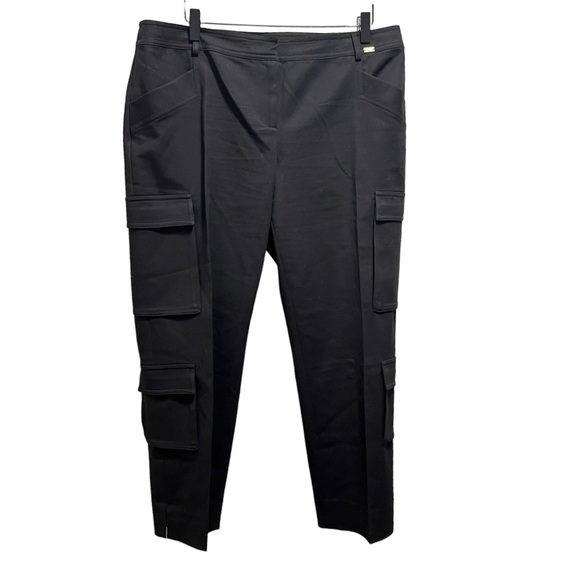 St John Black Cropped Cargo Pants Size 12 - Picture 1 of 13